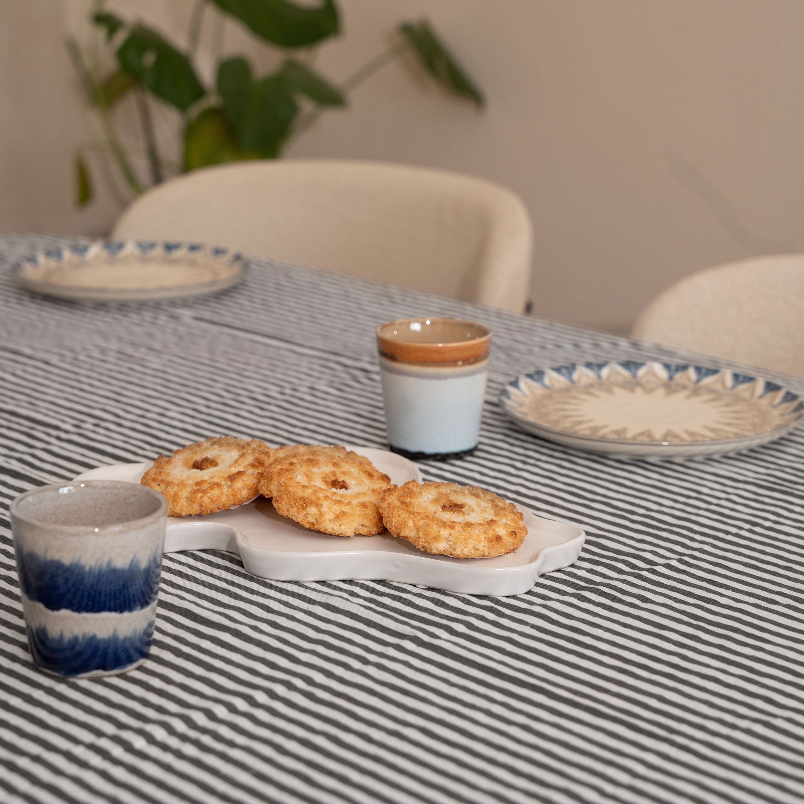 Tafelkleed Refined Lines Antraciet